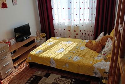Apartament cu 3 camere decomandat în Tomești - 3
