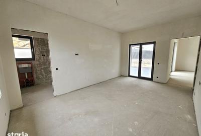 Casă cu 4 camere cu Teren 390 Mp în Șura Mare