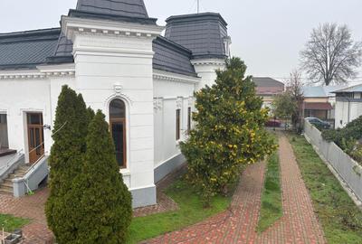 Vila eleganta faleza Dunarii,langa parc,Primaria Corabia-ultracentral,ter.1100mp - 23