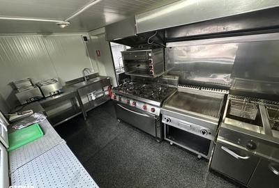 Spațiu comercial, de 25 mp, în Central - 7