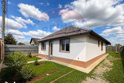 Casă cu 4 camere cu Teren 460 Mp în Hărman - 10