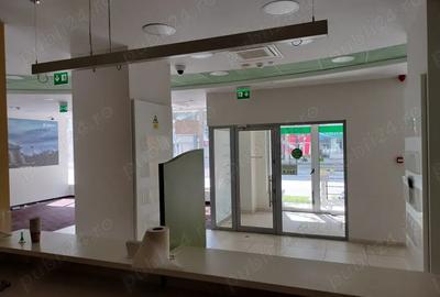 Spatiu comercial central Buzau, fost sediu de banca, de inchiriat Spatiu comercial central Buzau, fost sediu de banca, de inchiriat - 6