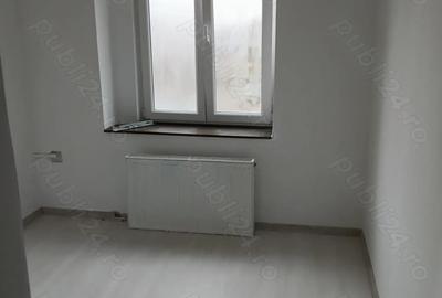 Vind garsoniera et1 zona liceu M eminesc lidel renovata total - 5