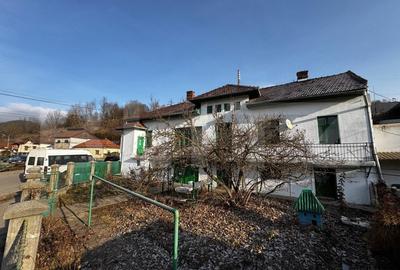 Casa cu 7 camere, spatiu comercial si garaj, Zlatna - 4