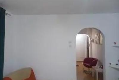 Apartament cu 3 camere semidecomandat în Berceni - 4