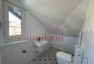 Vanzare - Imobil rar - renovat - Curte individuala - Flor... - 4