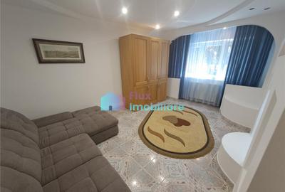 Apartament 3 camere Obcini parter