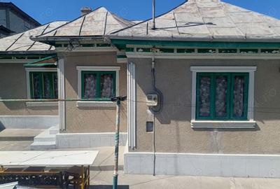 Casă cu 4 camere în Central - 6