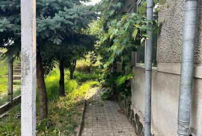 Casă cu 2 camere cu Teren 500 Mp în Central - 1