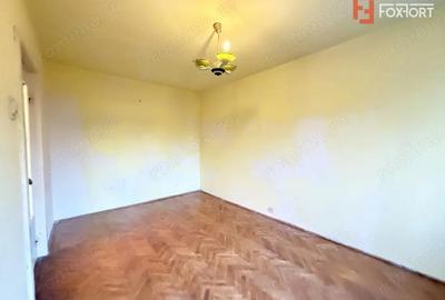 Apartament cu 2 camere semidecomandat în Cetății