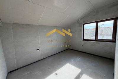 Duplex cu 3 camere cu Canalizare în Bucovăț (Remetea Mare) - 2