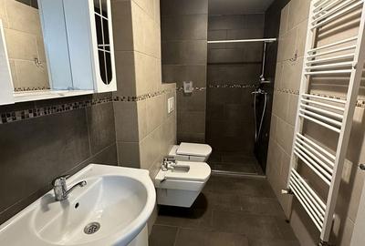 Apartament cu 3 camere decomandat în Polivalentă - 2