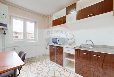 Apartament cu 3 camere decomandat, mobilat în Județean - 4