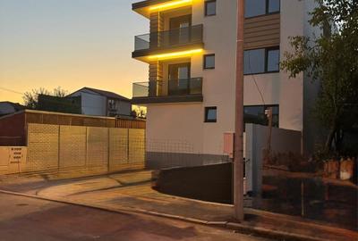 Apartament 3 camere decomandat nou/ metrou 1 Mai