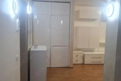 Se inchiriaza apartament complet mobilat ?i utilat, Tg.Neam?, parter, 2+1camere. 350 euro+garantie.