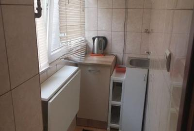 Garsonieră decomandată, mobilată în Romană - 14