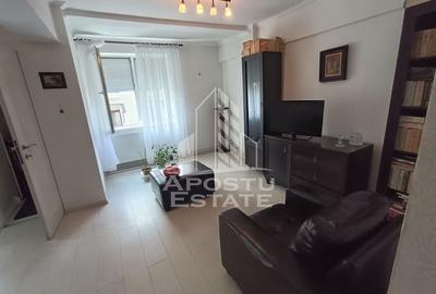 Apartamant  2 camere in centrul orasului centrala proprie, loc parcare