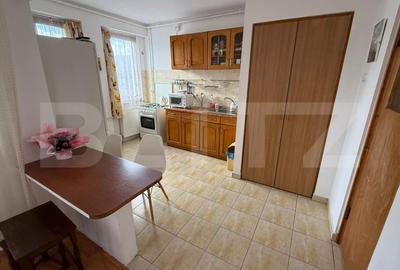 Apartament cu 3 camere semidecomandat, mobilat în Florești - 2