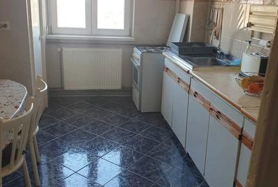 Apartament cu 3 camere, mobilat în Est - 4