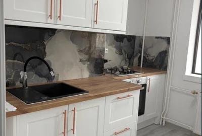 Apartament cu 2 camere decomandat în Păcurari
