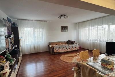 Apartament cu 2 camere decomandat, mobilat în Canta - 10