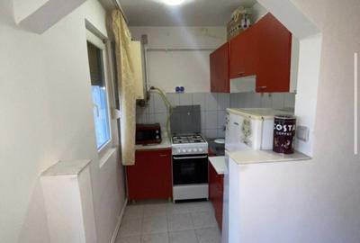 Apartament cu 2 camere decomandat în Micro 14 - 2