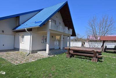 Casă cu 5 camere cu Teren 2396 Mp în Preutești - 4