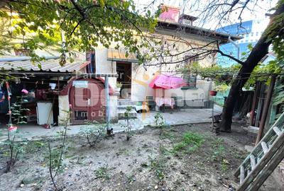 Casă individuală cu 7 camere cu Canalizare în Central - 4