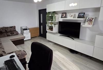 Apartament cu 3 camere decomandat în Crângași - 2