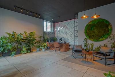 Spațiu comercial, de 53 mp, în Tractorul - 6