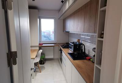 Apartament cu 2 camere decomandat în Titan - 2