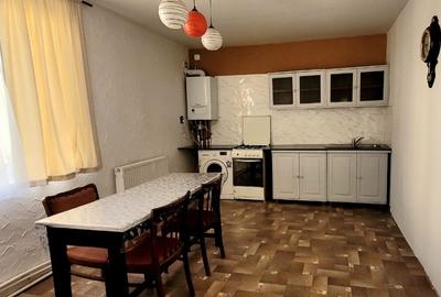 Casă cu 4 camere cu Teren 200 Mp în Central - 4