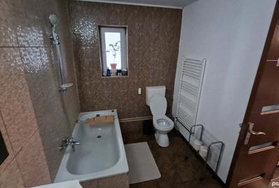 Casă cu 7 camere cu Teren 1300 Mp în Cristian - 6