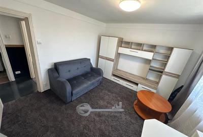 Apartament cu 2 camere decomandat în Hala Centrală - 2