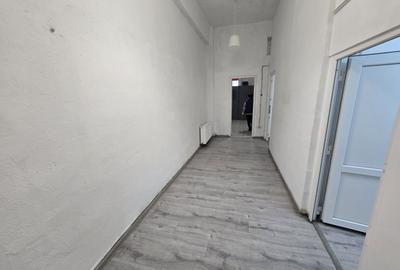 Birou, de 10 mp, în Aleea Carpați - 20