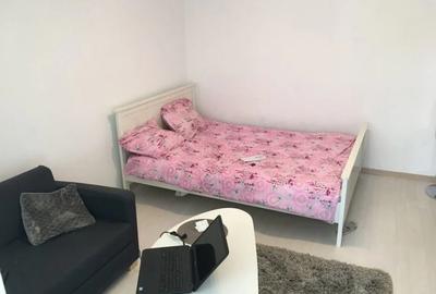 1 camera in zona Lipovei