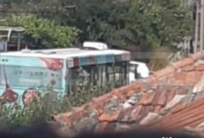 Casă cu 5 camere cu Teren 1008 Mp în Bucovăț - 1