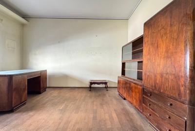 Casă individuală cu 7 camere cu Canalizare în Capitale - 12