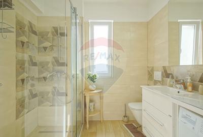 Apartament cu 2 camere decomandat, mobilat în Tractorul - 9