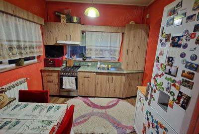 Casă cu 4 camere în Central - 3