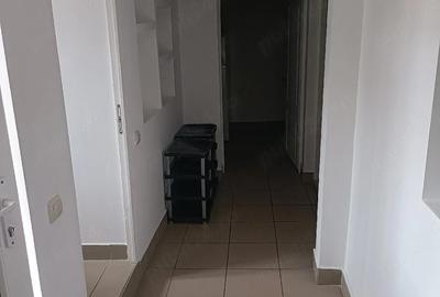 Casă cu Teren 100 Mp în Vitan