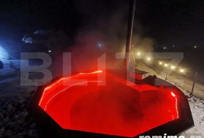 Casă cu 8 camere cu Teren 2200 Mp în Central