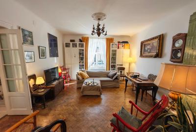 Casă individuală cu 5 camere cu Canalizare în P-ța Unirii - 16