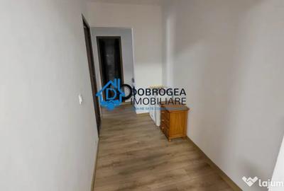Apartament cu 3 camere decomandat în E3 - 4