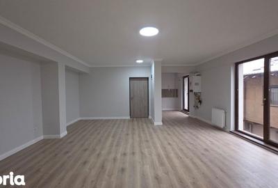 Apartament cu 3 camere semidecomandat în Dămăroaia - 5