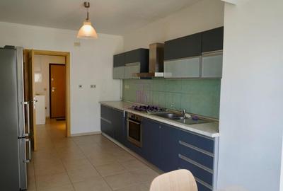 Apartament cu 3 camere în Tei - 8