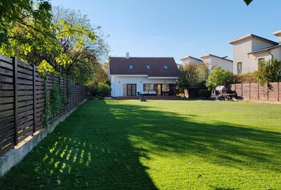 Tunari, Str. Campului, Casa tip Vila, 5 Camere, Teren 1900 mp - 2