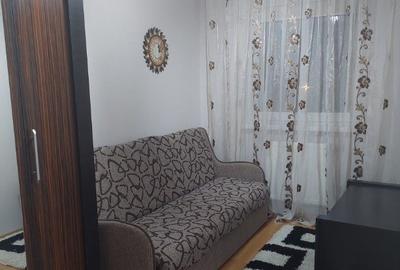 Apartament cu 3 camere decomandat în Berceni - 1