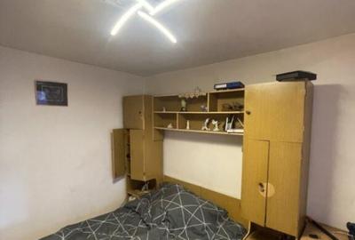 Apartament de vanzare, cu 2 camere, semidecomandat, 39mp, zo - 4