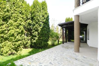 Apartament in  Vila , 4 camere + teren 232 mp - 3